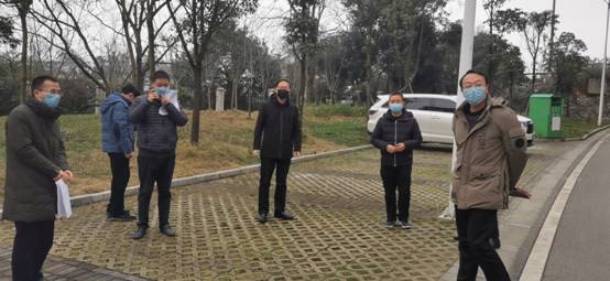 2、学院党委书记樊铁钢率队开展校园疫情排查.jpg