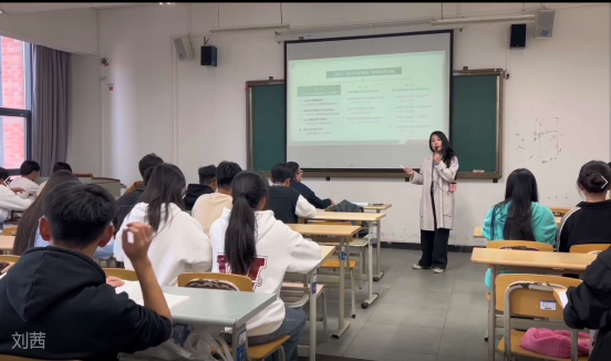 马克思主义教学部组织开展2022年思想政治理论课教学能力比赛