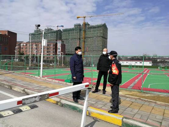 3、党委副书记、院长武斌儒现场指导疫情防控工作.jpg
